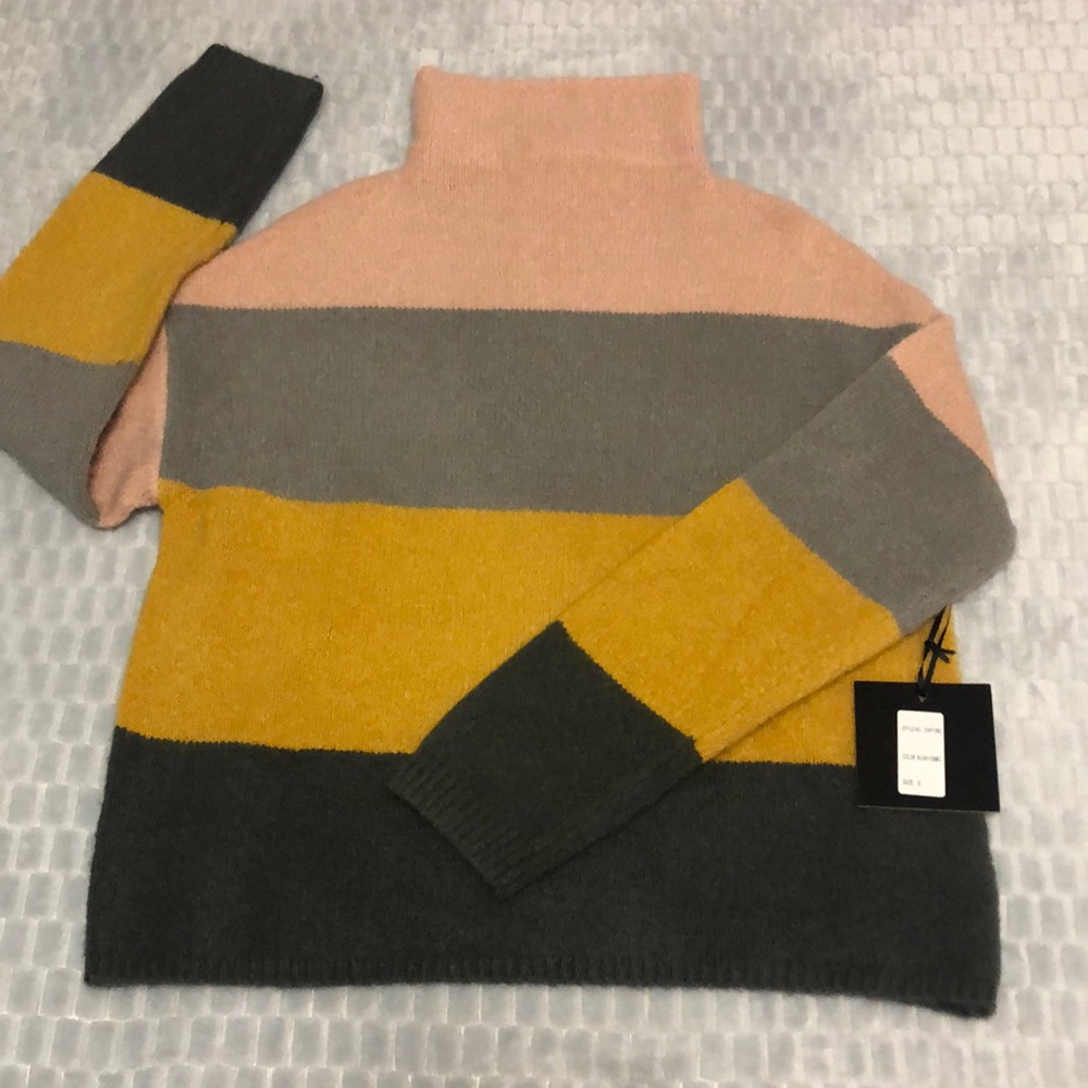 Turtle neck Shirt